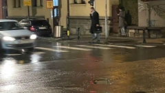 KOLOVOĐA BLOKADA KRŠI SAOBRAĆAJNE PROPISE NA VRAČARU Savo Manojlović uhvaćen na delu! (FOTO)