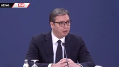 PREDSEDNIK PRELOMIO! Vučić potpisao Zakon o referendumu!