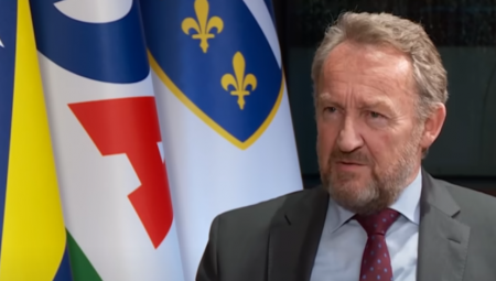 IZETBEGOVIĆ NAPAO VUČIĆA Smeta mu što brani Srbe