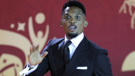 RIVAL SRBIJE U OGROMNOM PROBLEMU Legendarni Eto održao sastanak igračima