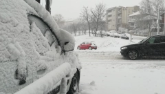 VAŽAN SAVET ZA VOZAČE Kako da vam automobil ne zaledi tokom noći