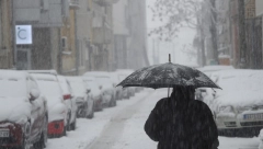 TEMPERATURA SE SPUŠTA U DEBELI MINUS Na snazi meteo alarm zbog snega, leda i ekstremnog zahlađenja!