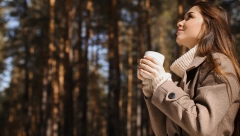 VEZUJTE KAPUTE NA OVAJ NAČIN Elegantno i prefinjeno