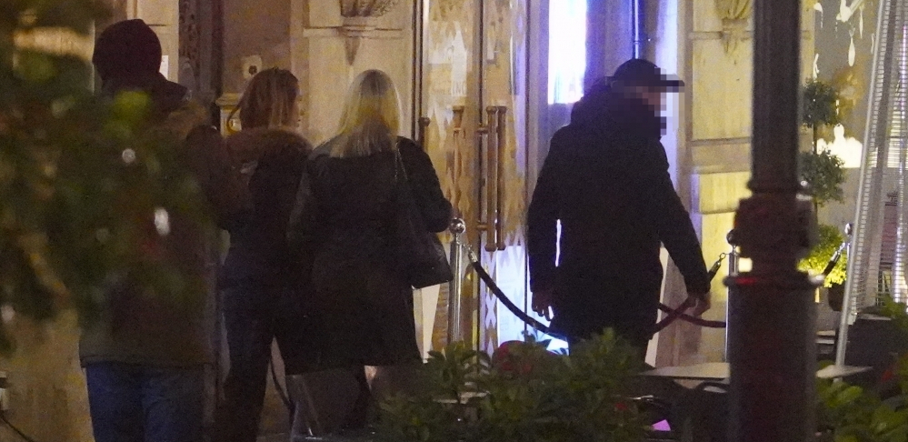 MARIJA KRILA PROBLEMATIČNU ĆERKU Dovela je na audiciju za novi rijaliti, pa je sklanjala od novinara! (PAPARACO)