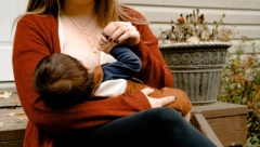 ŽENE U SRBIJI RATUJU NA INTERNETU  Evo zbog čega se najviše svađaju u “mamećim” grupama