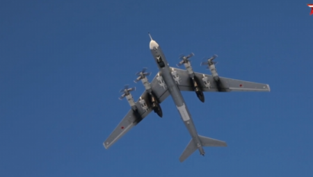 AMERIKANCI PODIGLI NUKLEARNE BOMBARDERE: Štite svoje saveznike svim sredstvima