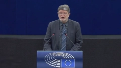 HRVAT SE OBRUKAO U EVROPSKOM PARLAMENTU Hteo da ponizi Srbiju, pa ispao smešan (VIDEO)