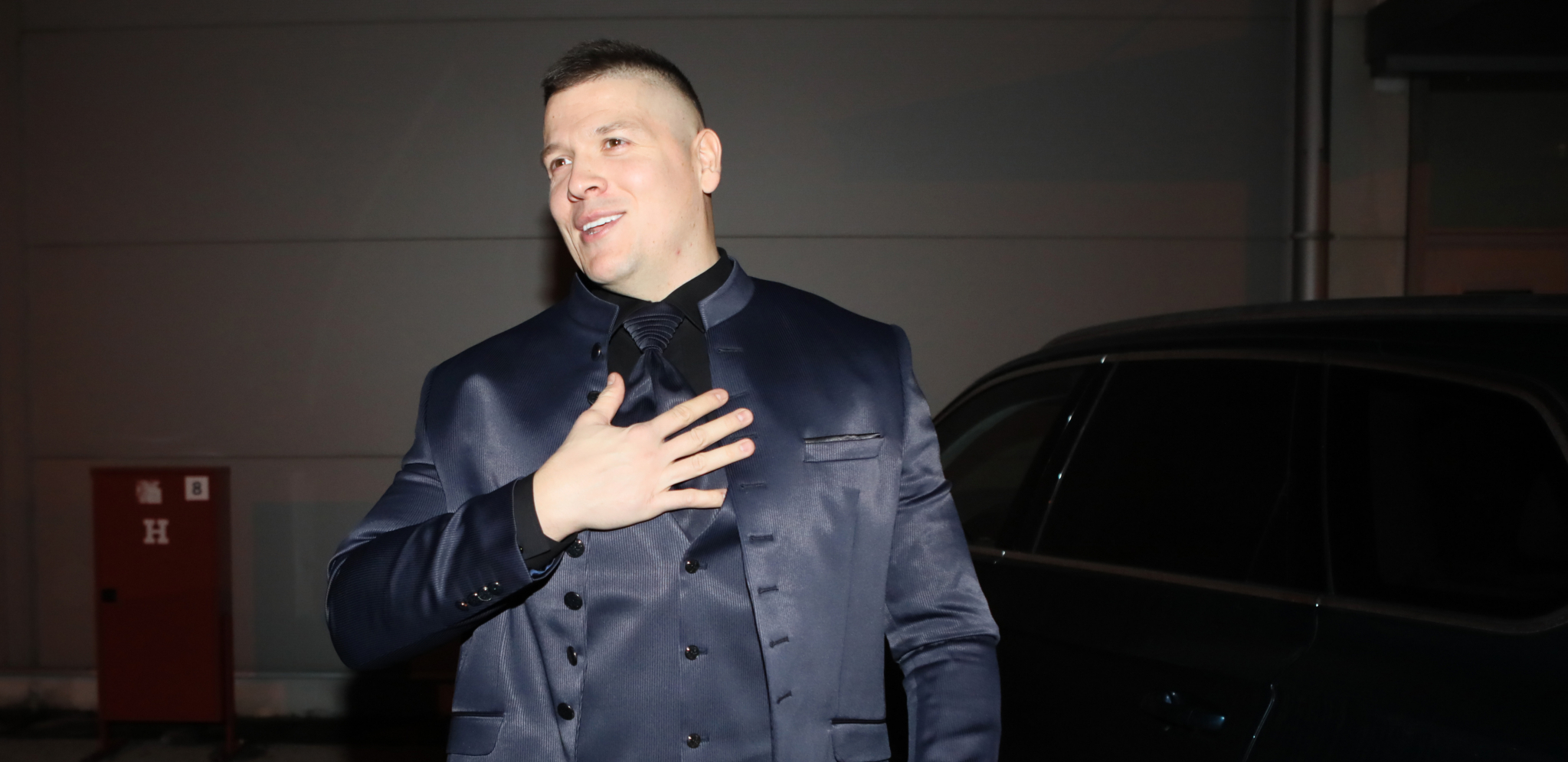 NJEGOVA SNAGA I ČITAV SVET Ovako Sloba Radanović odmara i skuplja snagu za prestojeće nastupe, slika koja otapa sva srca (FOTO)
