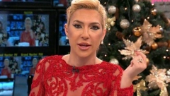 IZAZOVNA DA IZAZOVNIJE NA MOŽE BITI Jovana Jeremić obukla crvenu čipku, u mini haljini prikovala sve gledaoce za male ekrane!