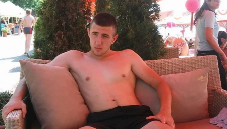 NASLUTIO SAM DA ĆE DAVID IZRASTI U MONSTRUMA Otac mladića koji je ubio babu u Kotežu otkrio jezive detalje iz njegovog detinjstva: Kupio sam mu medu, a on je...