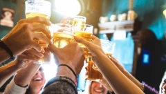ZNAMO DA ALKOHOL UNIŠTAVA JETRU Kada čujete šta radi ovom organu, dobro ćete se zamisliti da li da popijete koju čašicu više