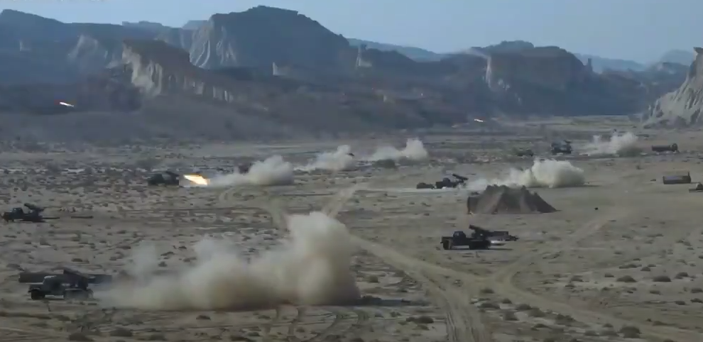 IRAN KRENUO U NAPAD Ispaljene balističke rakete, gađani strateški centri Izraela