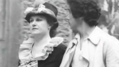 UMRLA JE U NAJVEĆI BEDI NA ULICI! Bila je zvezda srpskog filma, brinula o bolesnom unuku, a razvela se od našeg pevača za koga nije imala lepe reči!