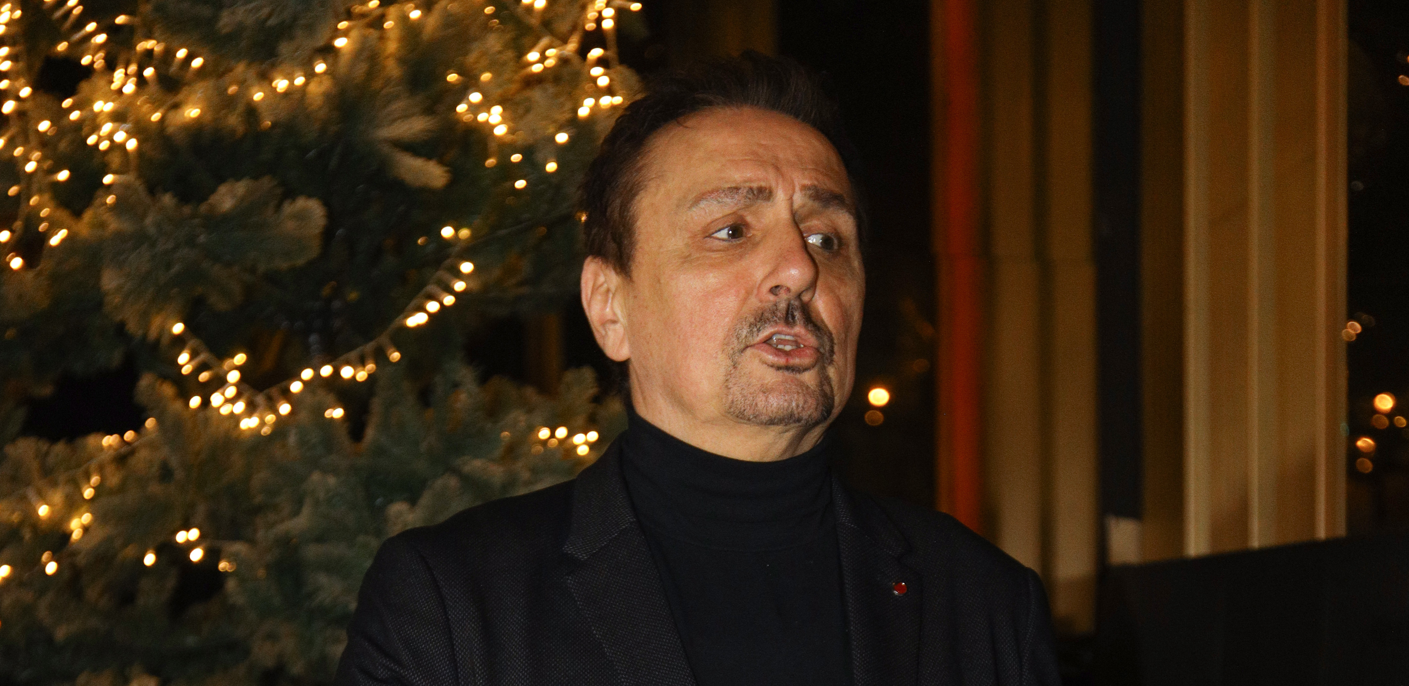 VRTI SE NA NOZI USRED MILANA Hit snimak Dragana Kojića Kebe, komentar njegove ćerke nasmejao je sve (VIDEO)