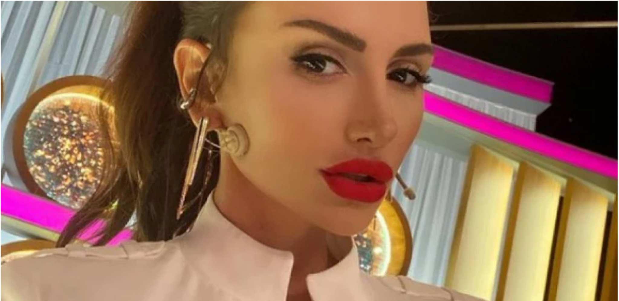 OTAC JOJ JE PREMINUO KADA JE IMALA SAMO 18 GODINA! Emina Jahović u potresnoj ispovesti za tursku televiziju, rasplakala sve prisutne rečima: Ostala sam sama sa majkom!