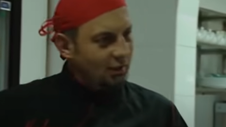 PAKLENI KUVAR DOŽIVEO JEZIVU SUDBINU Žena ga ostavila sa troje dece, a on danas ima još petoro i neprepoznatljiv je! (FOTO)