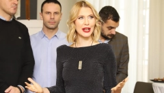 ONA JE ZAČINILA PRAZNIČNU ATMOSFERU U HUMSKOJ! Bilja zablistala na promociji Partizanovog kalendara! (FOTO)