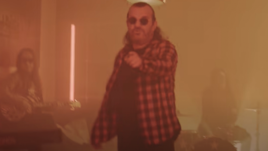BRAVO ZA MALU KRALJICU, JA SAM TVOJ FAN! Devojčica koja sluša samo Acu Lukasa i zna celu pesmu napamet! (VIDEO)