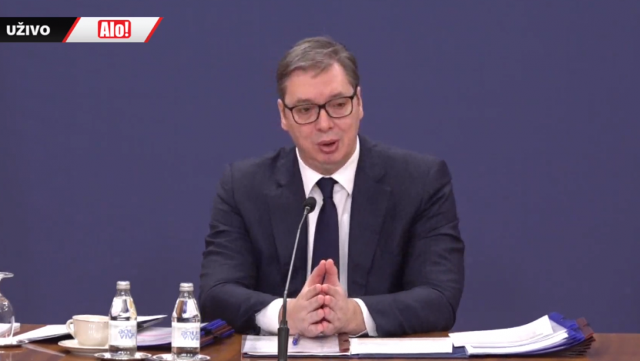 PREDSEDNIK POTVRDIO Penzionerima 20.000, a zdravstvenim radnicima 10.000 dinara pomoći