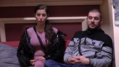 SVESNA JE DA JE NE ZASLUŽUJEM! Oženjeni Gruja priznao da je u vezi sa Mimom, pa se javno obratio supruzi i zapretio ovime!