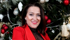 "NOVOGODIŠNJU NOĆ ĆU PROVESTI U TOPLOM ZAGRLJAJU..." Poslanica Snežana Paunović otkrila želje i progovorila o onome što svima fali!