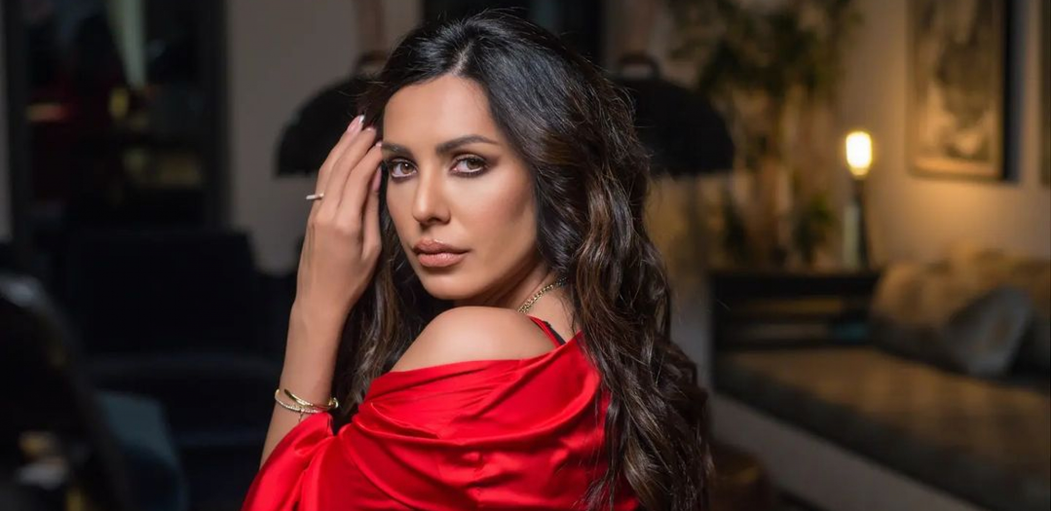 TANJA SAVIĆ PONOVO ŠOKIRA! Pevačica napravila skandal usred emisije, voditelj izbezumljen! (FOTO)