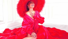 REKAO JE DA ĆE NAM OTKINUTI GLAVE I IGRATI FUDBAL SA NJIMA! Lepa Brena progovorila o traumatičnom iskustvu prilikom susreta sa slavnim rediteljem!