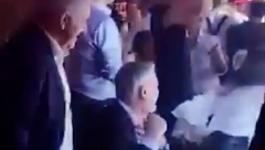URNEBESNE REAKCIJE! Obradović hteo da gađa muziku, Danilović se hvatao za glavu, za sve je kriva jedna pesma!(VIDEO)