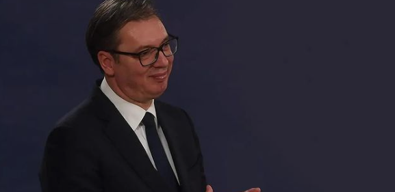 SAČUVAO NAROD NA KOSOVU Aleksandar Vučić nedostižan državnik, graditelj i čuvar srpske časti