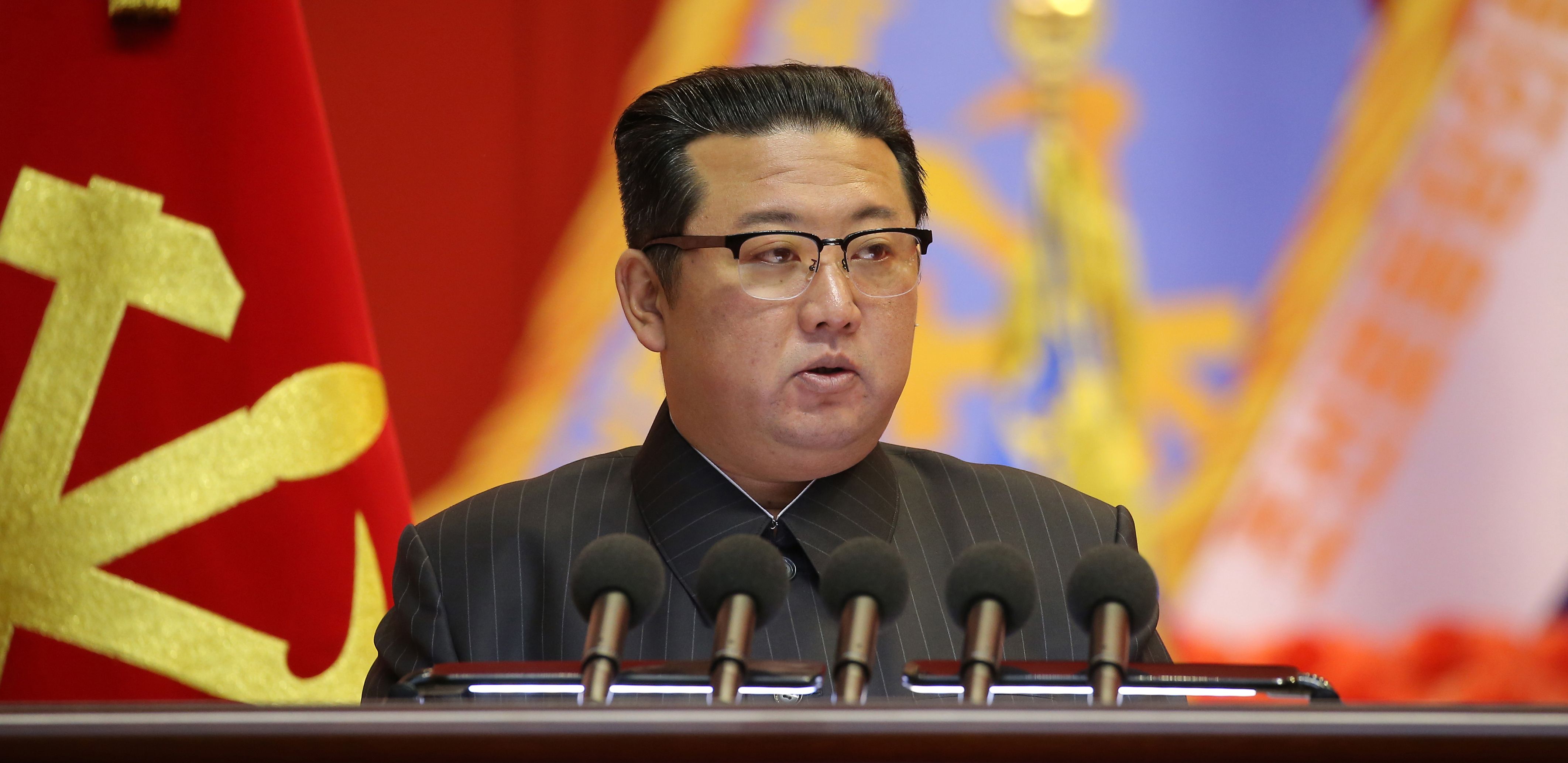 SEVERNA KOREJA PREDSTAVILA NOVE NUKLEARNE BOJEVE GLAVE Kim pozvao na povećanje proizvodnje