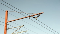 DEO KUMODRAŽA BEZ STRUJE ZBOG UDESA Žena vozilom udarila u banderu i oborila je