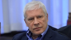 ZEMLJO, OTVORI SE Tadić se protivi ustavnim promenama i kritikuje stanje u medijima, a sada mu je istina Verice Barać zakucala na vrata