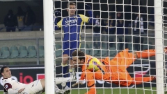 SRBI U ŽIŽI Jedan pocrveneo, drugi cepao mreže (VIDEO)