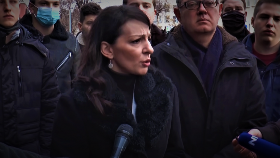 TEPIĆKA U NEVERICI Istina je dotukla Božić: Nisi uspela iz prve...