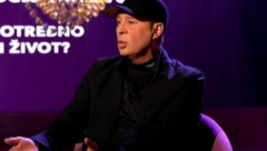 KARAMELA SA BRADOM Voditelj objavio fotografiju koja je pokrenula lavinu komentara (FOTO)