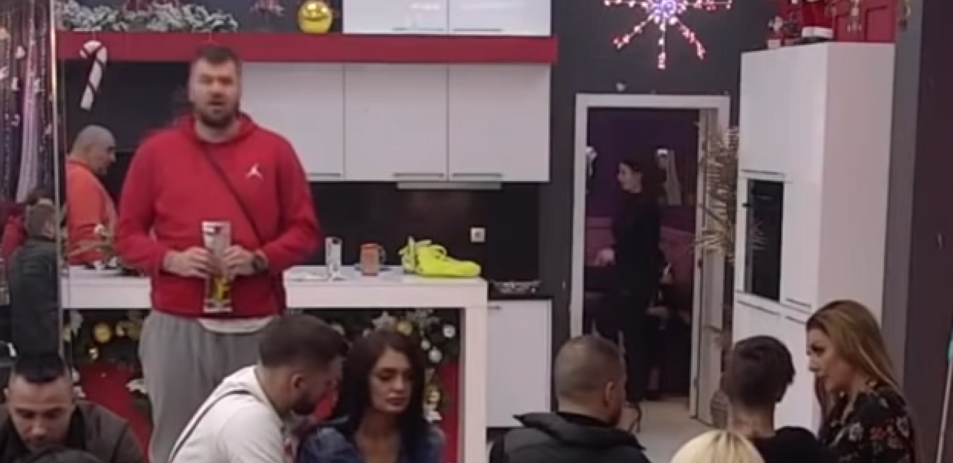 NE PADA MI NAPAMET DA SE SKLONIM OD NJE! Janjuš otkrio sve o odnosu sa Sandrom, pa uspeo da izmami osmeh na njenom licu nakon ovih reči!