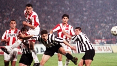 ODREKAO SE SRBIJE, OSVOJIO DUPLU KRUNU SA ZVEZDOM, PA POSTAO LEGENDA PREMIJER LIGE Gde je nestao čuveni Ćare, prvi Srbin kapiten u Engleskoj? (FOTO)
