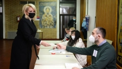 Kisić Tepavčević glasala na referendumu