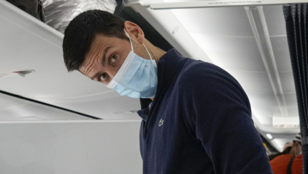 NOVAK U "ZATVORU" STEKAO PRIJATELJA Đoković otkrio koga jedva čeka da vidi u Americi