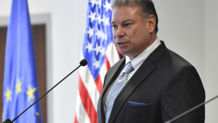 IZNENAĐUJUĆI POTEZ ESKOBARA NA KOSOVU! Kurti ostao zatečen, objavljena fotografija, Srbi mu se zahvalili! (FOTO)