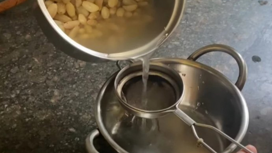 RECEPT STAR KOLIKO I SVET Sve što se godinama taložilo u crevima izbacićete uz pomoć ovog rastvora