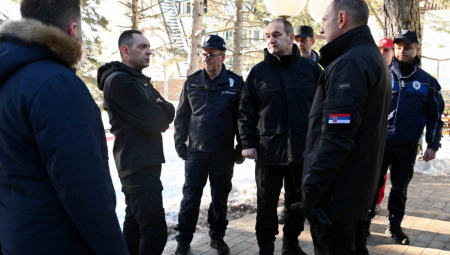 NOVI USPEH POLICIJE U Mramoru kod Niša otkrivena laboratorija za uzgoj kanabisa, uhapšeno 7 osoba