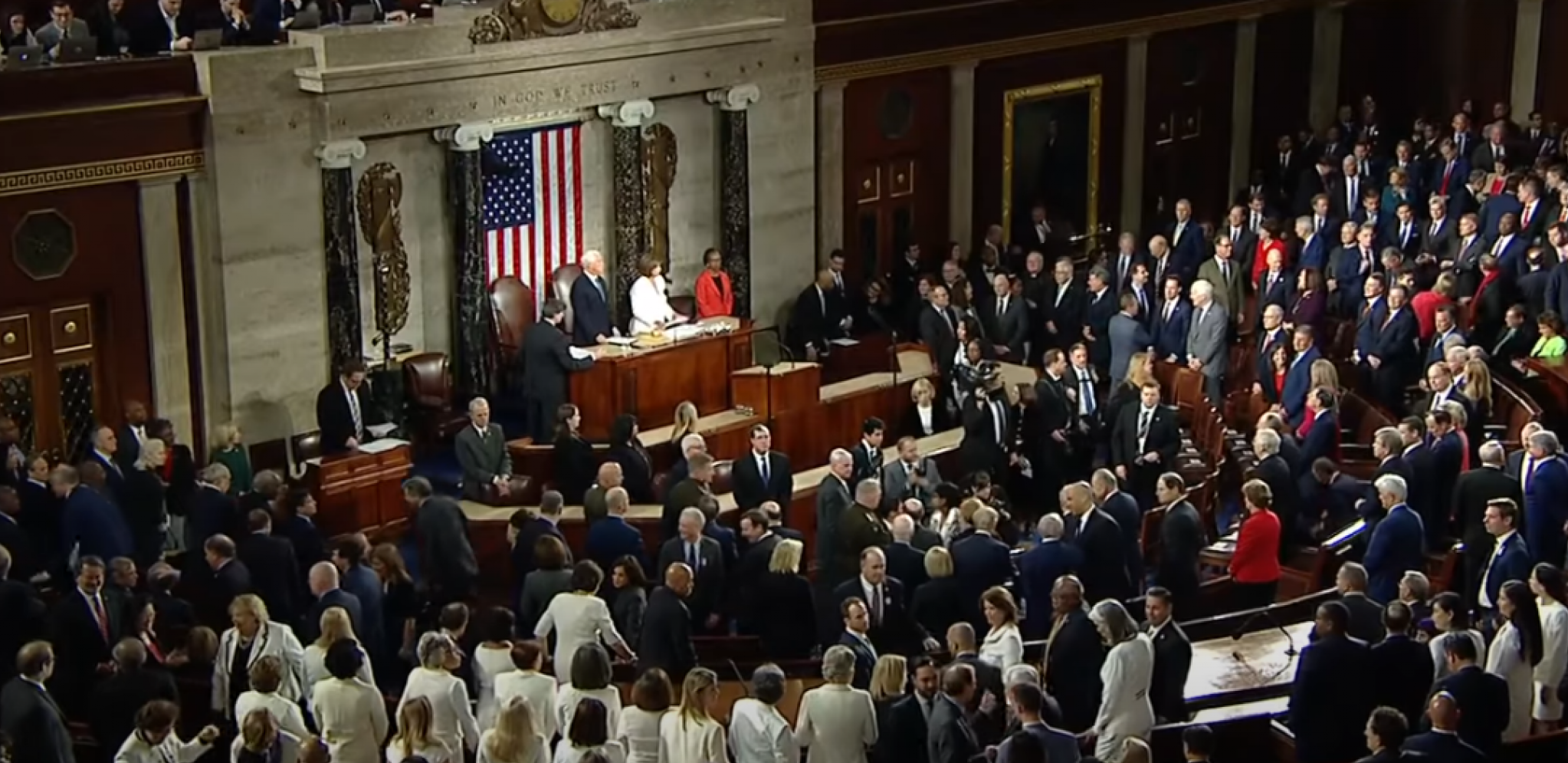 IZBORI U AMERICI BAŠ NIKOME NISU PO VOLJI Ženski glasovi bi mogli da presude, a evo i zašto