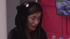 DALILA VAN SEBE! Zadrugarku ne mogu da uteše, jeca i kuka na sav glas i ponavlja samo jednu rečenicu!