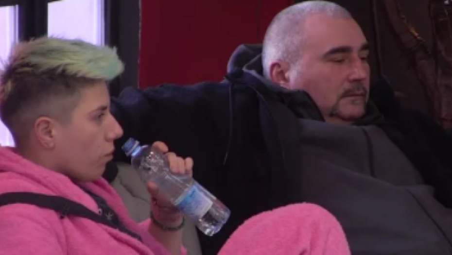 MIKI DOŠAO DO NOVIH ZAKLJUČAKA! Zadrugar izrevoltiran Dalilinim ponašanjem, osuo paljbu po njoj, pa otkrio šta sada misli!