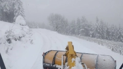 NAPADALO 30 CM SNEGA NA ZLATIBORU Putari se celu noć borili sa vejavicom, evo GDE je prohodno
