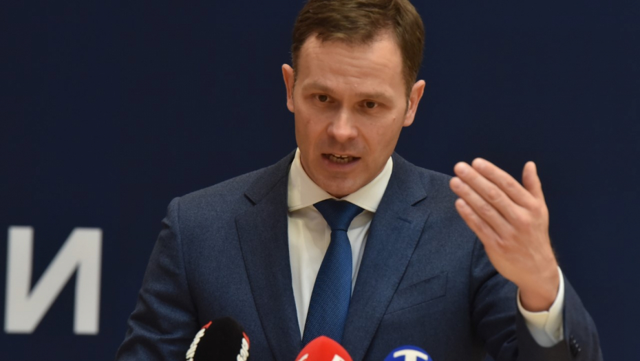 MINISTAR MALI OGOLIO ĐILASOVOG POSILNOG NIKEZIĆA Vi ste jedna lopovska družina lepljivih prstiju