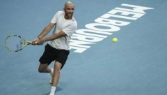 TENIS KARIJERE ADRIJANA MANARINA! Francuz posle skoro pet sati završio meč u POLA TRI UJUTRU i prošao u osminu finala!