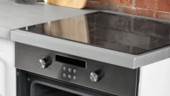 JEDINI NAČIN DA ORIBATE RAVNU PLOČU Za ove savete sigurno niste čuli, a zahvaljujući njima šporet će godinama biti kao nov