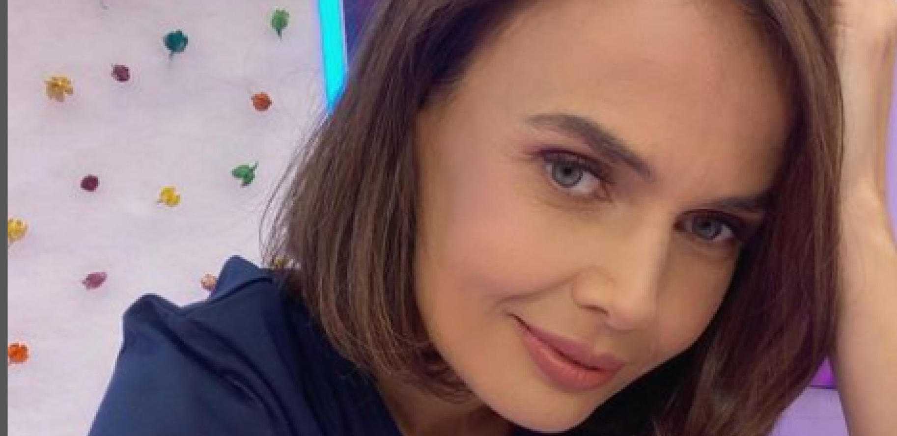 IZGLEDALA POTPUNO DRUGAČIJE Svi su šokirani voditeljkinim izgledom iz prošlosti, a imala je i drugo zanimanje (FOTO)
